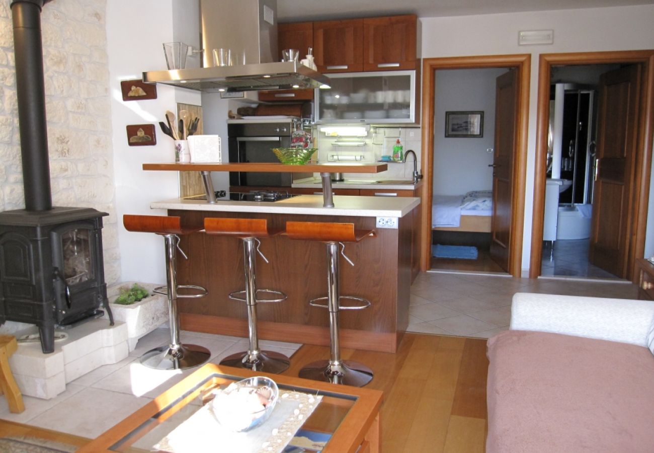 Casa a Sumartin - Casa di vacanza in Sumartin con vista mare, balcone, Climatizzazione, WIFI (626-1)