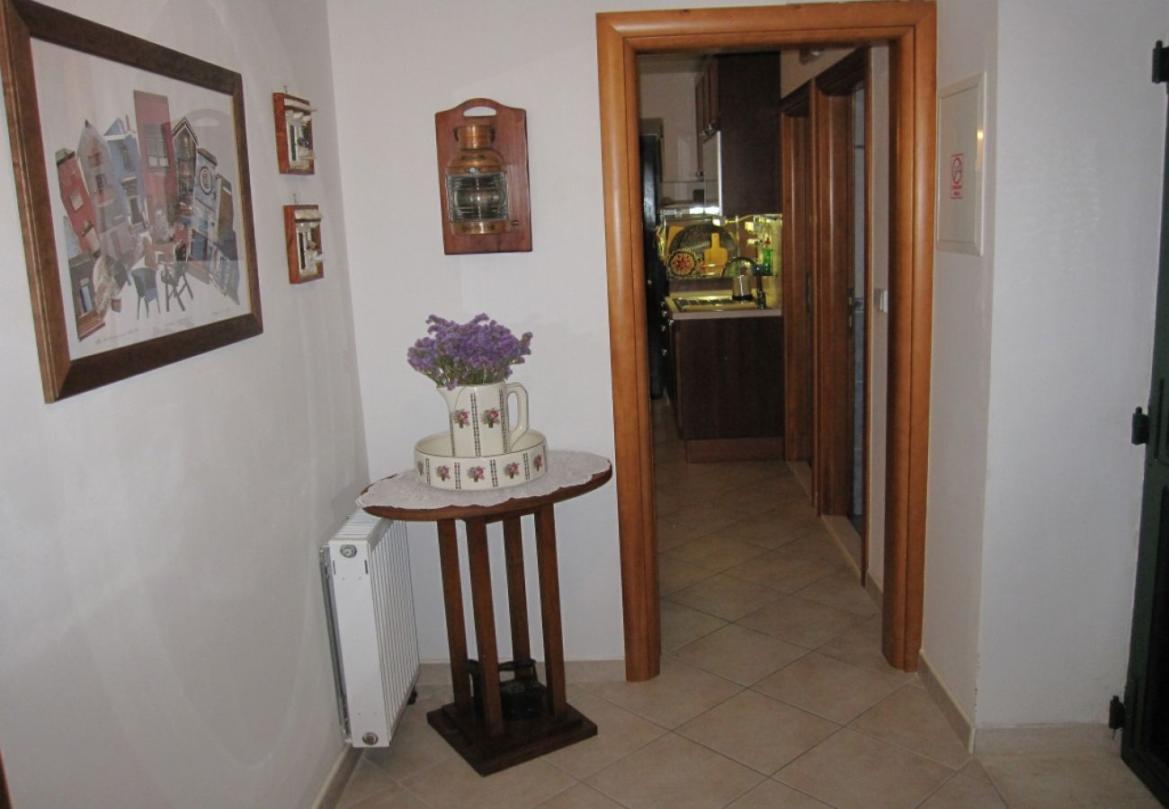 Casa a Sumartin - Casa di vacanza in Sumartin con vista mare, balcone, Climatizzazione, WIFI (626-1)