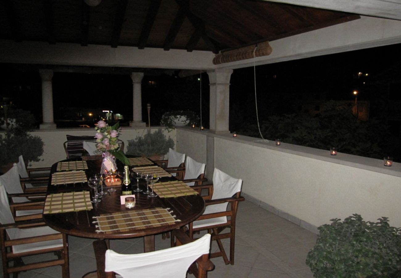 Casa a Sumartin - Casa di vacanza in Sumartin con vista mare, balcone, Climatizzazione, WIFI (626-1)