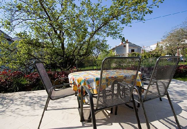 Appartamento a Rovinj - Appartamento in Rovigno (Rovinj) con terrazzo, Climatizzazione, WIFI, Lavatrice (3482-1) Appartamento a Rovinj - Appartamento in Rovigno (Rovinj) con terrazzo, Climatizzazione, WIFI, Lavatrice (3482-1)