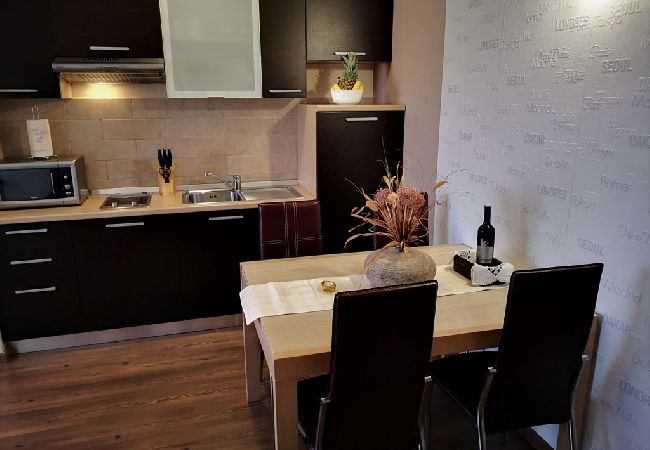 Appartamento a Rovinj - Appartamento in Rovigno (Rovinj) con terrazzo, Climatizzazione, WIFI (3483-2) Appartamento a Rovinj - Appartamento in Rovigno (Rovinj) con terrazzo, Climatizzazione, WIFI (3483-2)