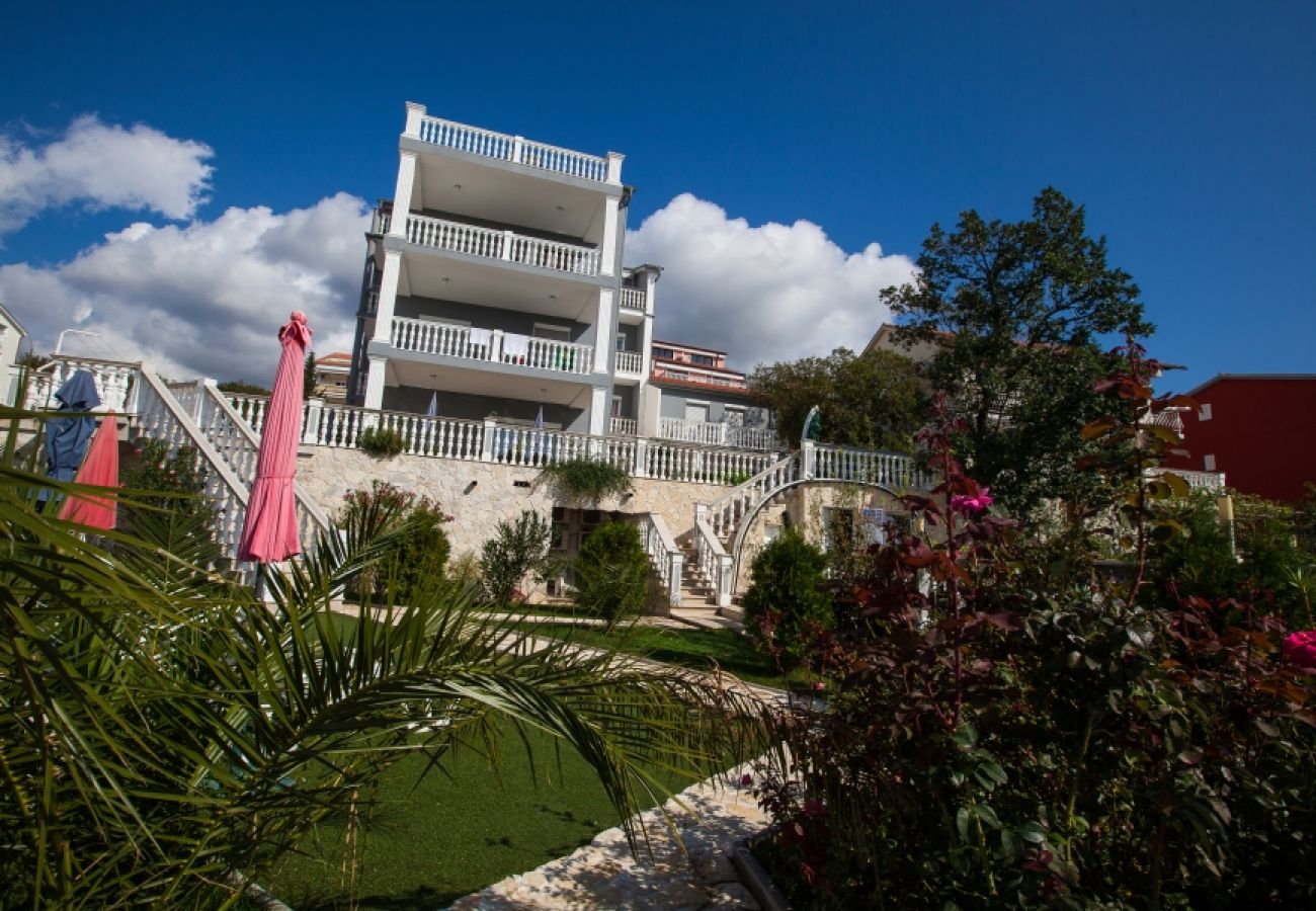 Appartamento a Crikvenica - Appartamento in Cirquenizza (Crikvenica) con vista mare, terrazzo, Climatizzazione, WIFI (3492-10)