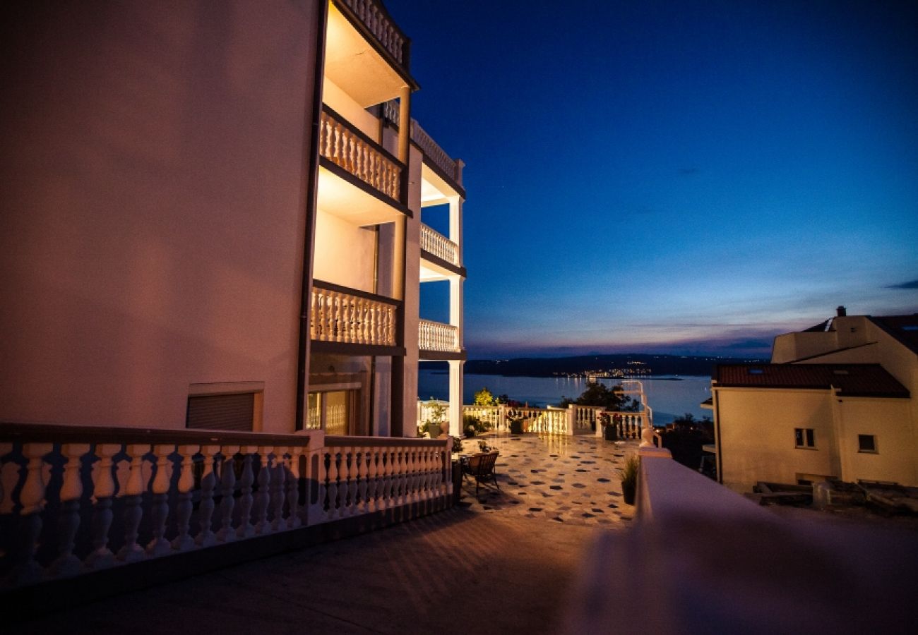 Appartamento a Crikvenica - Appartamento in Cirquenizza (Crikvenica) con vista mare, terrazzo, Climatizzazione, WIFI (3492-10)