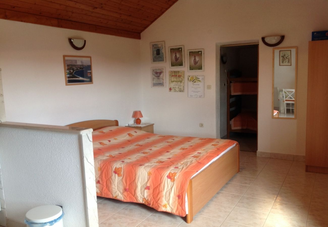 Casa a Bol - Casa di vacanza in Vallo della Brazza (Bol) con vista mare, terrazzo, Climatizzazione, WIFI (3543-1)