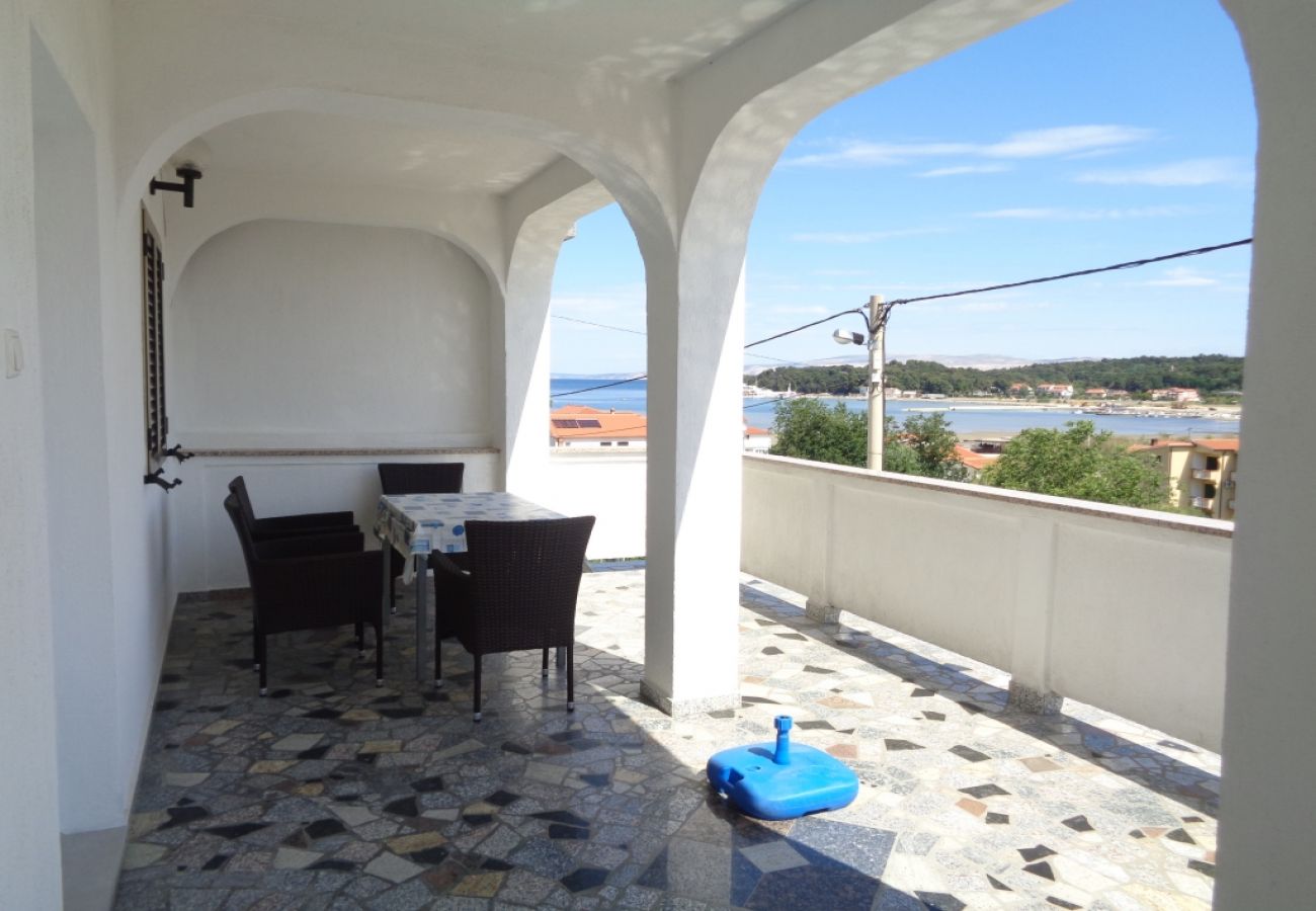 Appartamento a Lopar - Appartamento in Loparo (Lopar) con vista mare, terrazzo, Climatizzazione, WIFI (824-2)