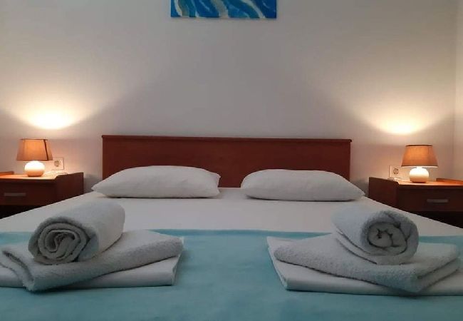 Appartamento a Novalja - Appartamento in Novaglia (Novalja) con vista mare, terrazzo, Climatizzazione, WIFI (3572-1) Appartamento a Novalja - Appartamento in Novaglia (Novalja) con vista mare, terrazzo, Climatizzazione, WIFI (3572-1)