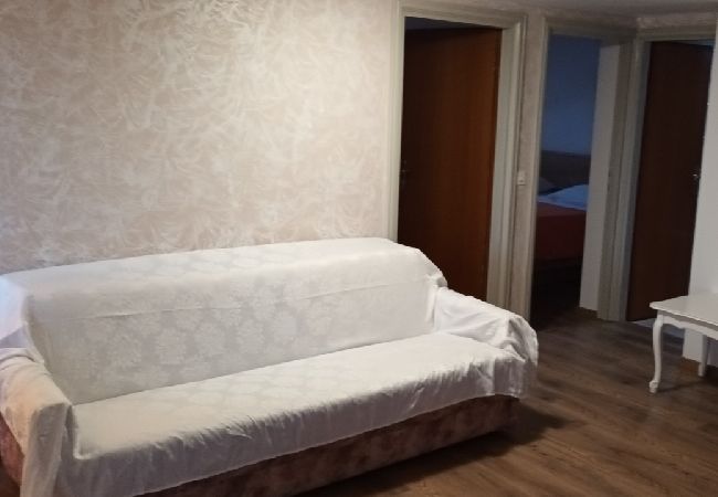 Appartamento a Privlaka - Appartamento in Brevilacqua (Privlaka) con terrazzo, Climatizzazione, WIFI, Lavatrice (821-3) Appartamento a Privlaka - Appartamento in Brevilacqua (Privlaka) con terrazzo, Climatizzazione, WIFI, Lavatrice (821-3)