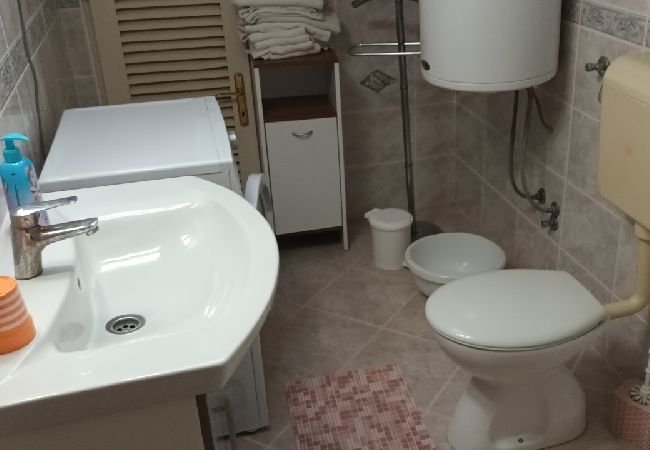 Appartamento a Privlaka - Appartamento in Brevilacqua (Privlaka) con terrazzo, Climatizzazione, WIFI, Lavatrice (821-3) Appartamento a Privlaka - Appartamento in Brevilacqua (Privlaka) con terrazzo, Climatizzazione, WIFI, Lavatrice (821-3)