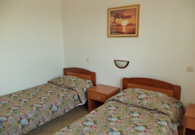 Appartamento a Pula - Appartamento in Pola (Pula) con vista mare, terrazzo, Climatizzazione, WIFI (633-2) Appartamento a Pula - Appartamento in Pola (Pula) con vista mare, terrazzo, Climatizzazione, WIFI (633-2)