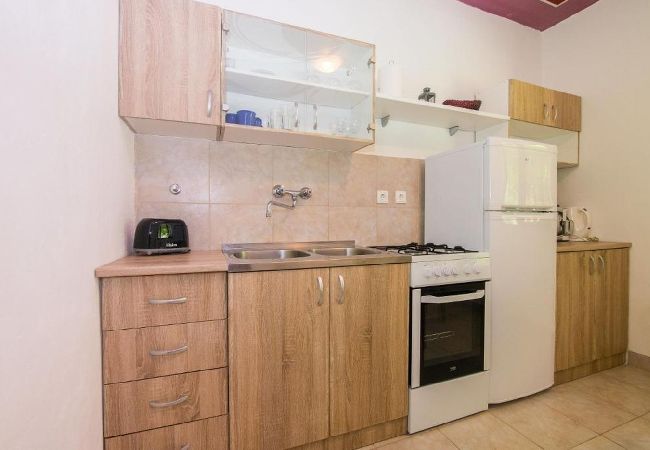 Appartamento a Jelsa - Appartamento in Gelsa (Jelsa) con balcone, Climatizzazione, WIFI (3621-1) Appartamento a Jelsa - Appartamento in Gelsa (Jelsa) con balcone, Climatizzazione, WIFI (3621-1)