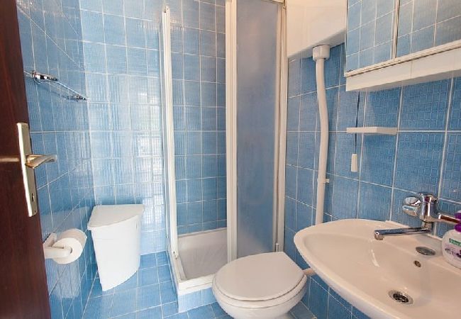Appartamento a Omišalj - Appartamento in Castelmuschio (Omisalj) con vista mare, balcone, Climatizzazione, WIFI (3623-1) Appartamento a Omišalj - Appartamento in Castelmuschio (Omisalj) con vista mare, balcone, Climatizzazione, WIFI (3623-1)