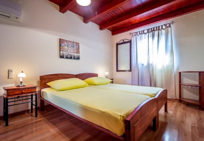 Casa a Loborika - Casa di vacanza in Loborika con terrazzo, Climatizzazione, WIFI, Lavatrice (3642-1) Casa a Loborika - Casa di vacanza in Loborika con terrazzo, Climatizzazione, WIFI, Lavatrice (3642-1)