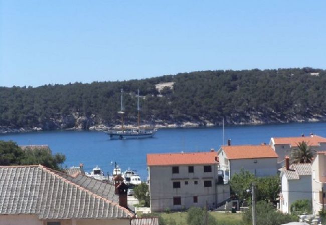 Appartamento a Rab - Appartamento in Barbat con vista mare, balcone, Climatizzazione, WIFI (3664-5) Appartamento a Rab - Appartamento in Barbat con vista mare, balcone, Climatizzazione, WIFI (3664-5)