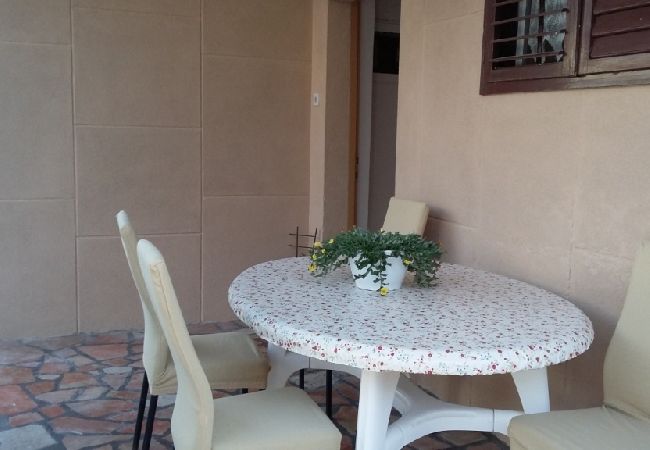 Appartamento a Vodice - Appartamento in Vodizze (Vodice) con terrazzo, Climatizzazione, WIFI, Lavatrice (3671-6) Appartamento a Vodice - Appartamento in Vodizze (Vodice) con terrazzo, Climatizzazione, WIFI, Lavatrice (3671-6)