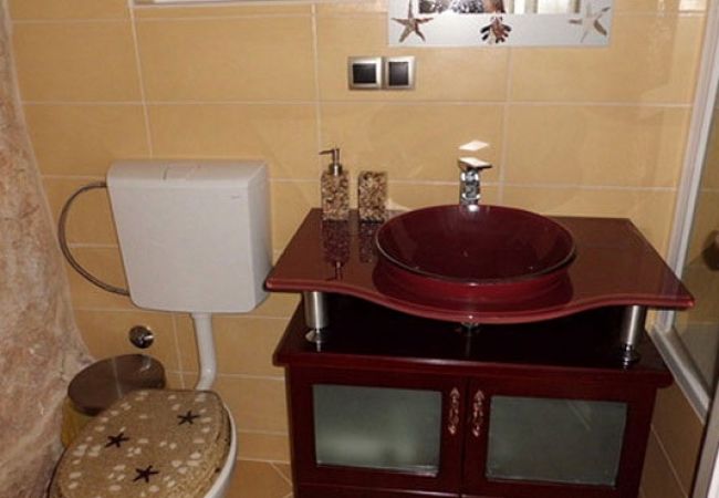 Casa a Vrbnik - Casa di vacanza in Vrbnik con vista mare, terrazzo, Climatizzazione, WIFI (3672-1) Casa a Vrbnik - Casa di vacanza in Vrbnik con vista mare, terrazzo, Climatizzazione, WIFI (3672-1)