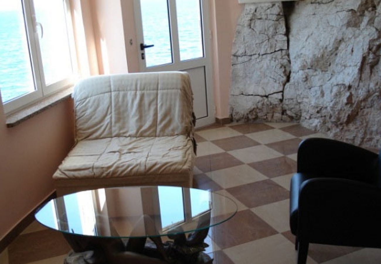 Casa a Vrbnik - Casa di vacanza in Vrbnik con vista mare, terrazzo, Climatizzazione, WIFI (3672-1)