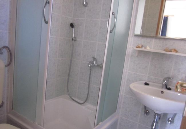 Studio a Hvar - Appartamento Studio in Lesina (Hvar) con vista mare, balcone, Climatizzazione, WIFI (3666-1) Studio a Hvar - Appartamento Studio in Lesina (Hvar) con vista mare, balcone, Climatizzazione, WIFI (3666-1)