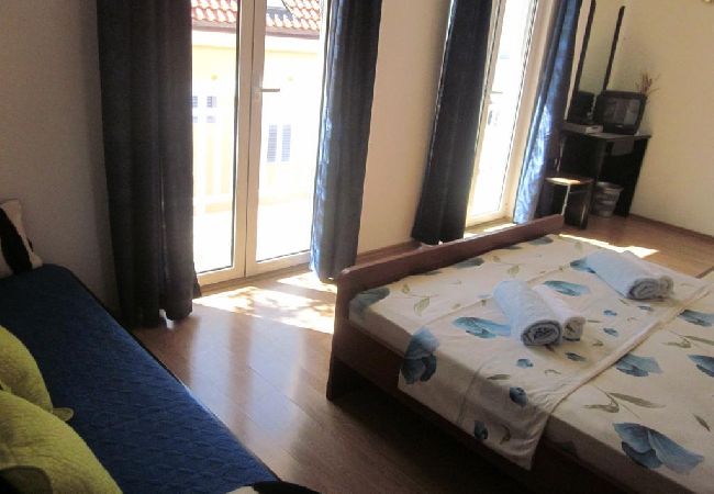 Studio a Hvar - Appartamento Studio in Lesina (Hvar) con vista mare, balcone, Climatizzazione, WIFI (3666-1) Studio a Hvar - Appartamento Studio in Lesina (Hvar) con vista mare, balcone, Climatizzazione, WIFI (3666-1)