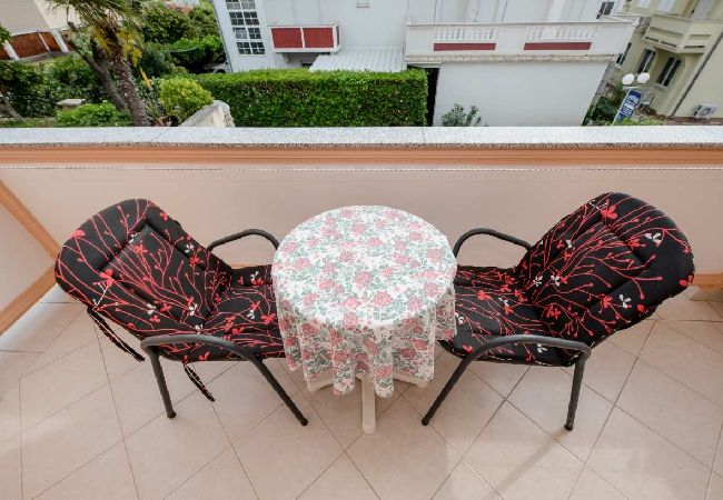 Appartamento a Palit - Appartamento in Palit con terrazzo, Climatizzazione, WIFI, Lavastoviglie (820-3) Appartamento a Palit - Appartamento in Palit con terrazzo, Climatizzazione, WIFI, Lavastoviglie (820-3)