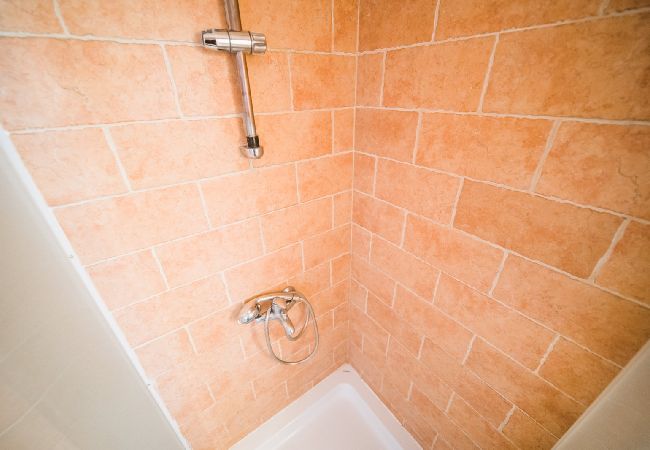 Studio a Žrnovo - Appartamento Studio in Žrnovo con terrazzo, Climatizzazione, WIFI (3709-1) Studio a Žrnovo - Appartamento Studio in Žrnovo con terrazzo, Climatizzazione, WIFI (3709-1)