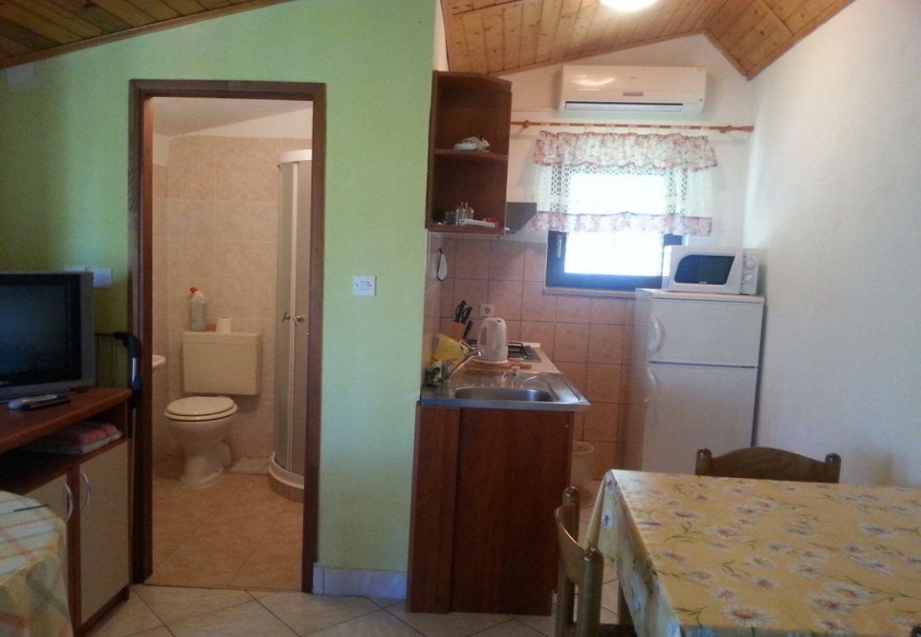 Appartamento a Nin - Appartamento in Nona (Nin) con terrazzo, Climatizzazione, WIFI (3722-2)