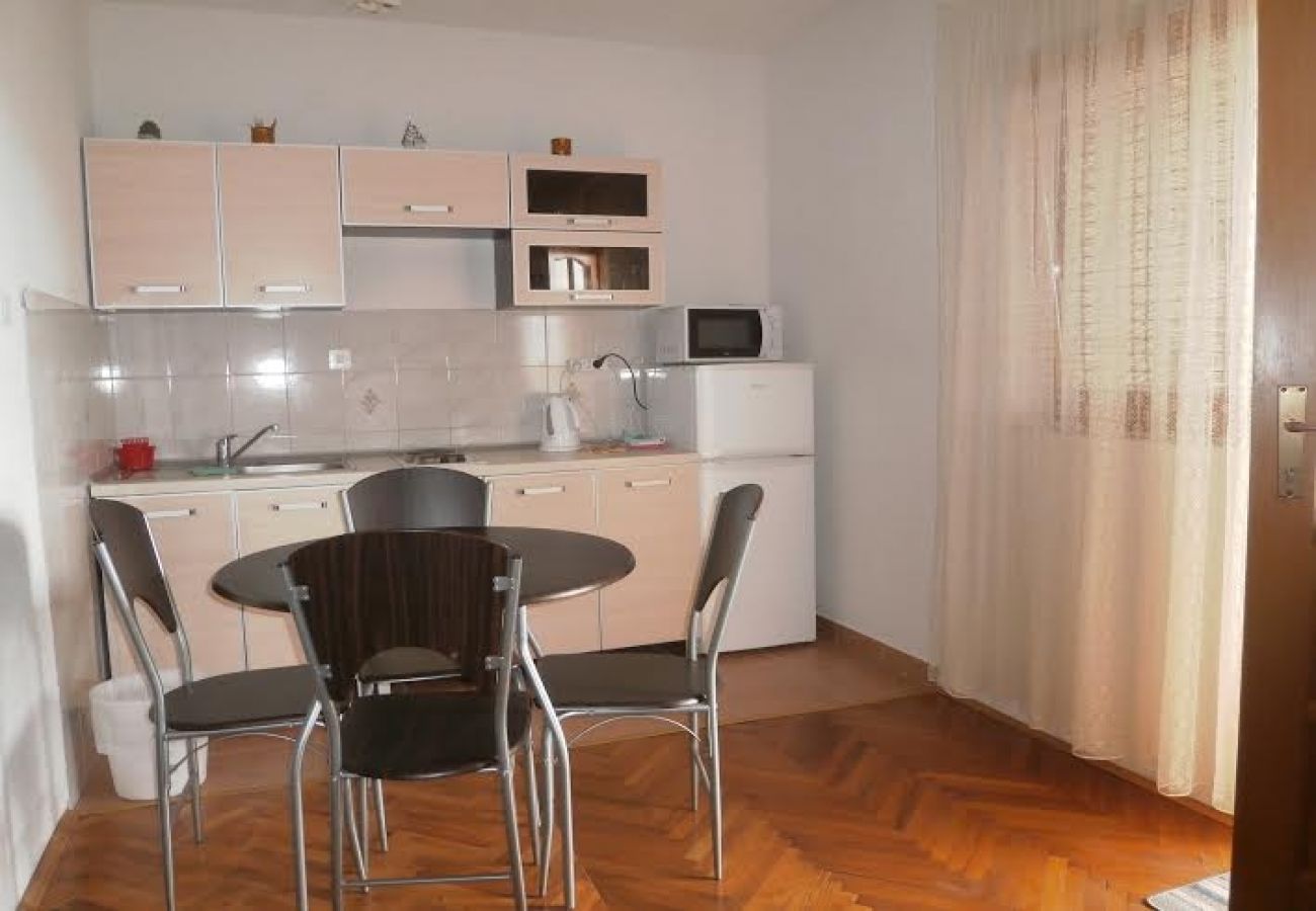 Studio a Nin - Appartamento Studio in Nona (Nin) con terrazzo, Climatizzazione, WIFI (3722-5)