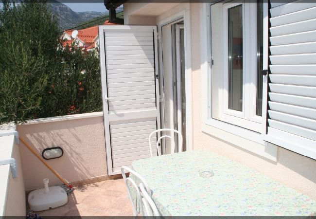 Appartamento a Bol - Appartamento in Vallo della Brazza (Bol) con vista mare, terrazzo, Climatizzazione, WIFI (3739-1) Appartamento a Bol - Appartamento in Vallo della Brazza (Bol) con vista mare, terrazzo, Climatizzazione, WIFI (3739-1)