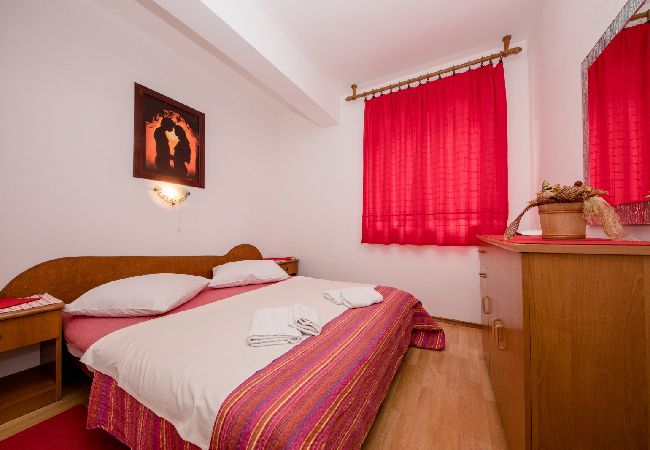 Appartamento a Mundanije - Appartamento in Mundanije con vista mare, terrazzo, Climatizzazione, WIFI (3748-1) Appartamento a Mundanije - Appartamento in Mundanije con vista mare, terrazzo, Climatizzazione, WIFI (3748-1)