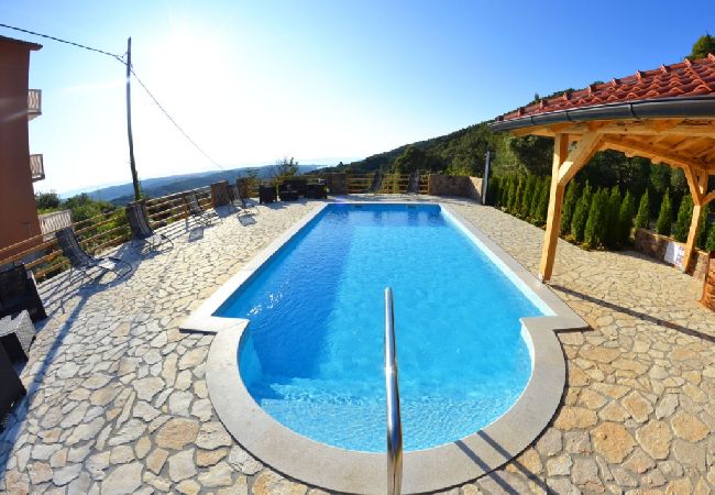 Appartamento a Mundanije - Appartamento in Mundanije con vista mare, terrazzo, Climatizzazione, WIFI (3748-3) Appartamento a Mundanije - Appartamento in Mundanije con vista mare, terrazzo, Climatizzazione, WIFI (3748-3)