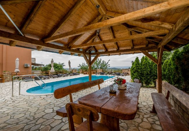 Appartamento a Mundanije - Appartamento in Mundanije con vista mare, terrazzo, Climatizzazione, WIFI (3748-4) Appartamento a Mundanije - Appartamento in Mundanije con vista mare, terrazzo, Climatizzazione, WIFI (3748-4)