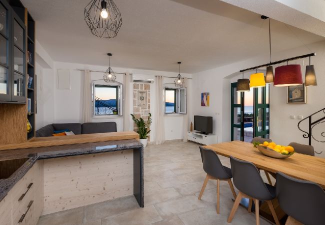 Casa a Murvica - Casa di vacanza in Murvica con vista mare, terrazzo, Climatizzazione, WIFI (3756-1) Casa a Murvica - Casa di vacanza in Murvica con vista mare, terrazzo, Climatizzazione, WIFI (3756-1)