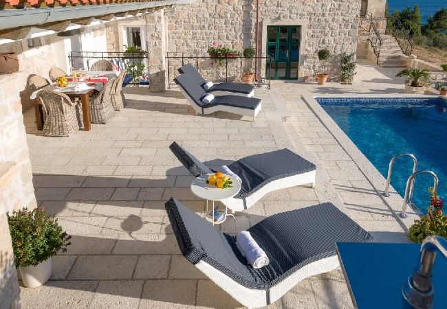 Casa a Murvica - Casa di vacanza in Murvica con vista mare, terrazzo, Climatizzazione, WIFI (3756-1) Casa a Murvica - Casa di vacanza in Murvica con vista mare, terrazzo, Climatizzazione, WIFI (3756-1)