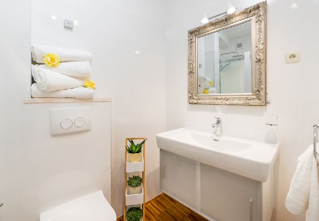 Casa a Murvica - Casa di vacanza in Murvica con vista mare, terrazzo, Climatizzazione, WIFI (3756-1) Casa a Murvica - Casa di vacanza in Murvica con vista mare, terrazzo, Climatizzazione, WIFI (3756-1)