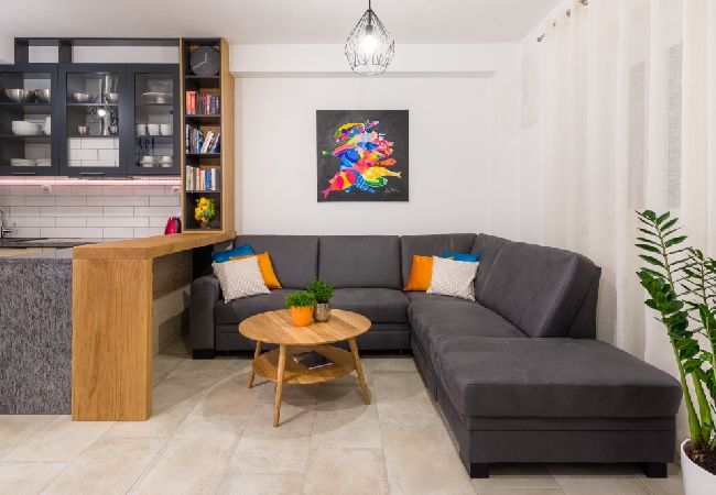 Casa a Murvica - Casa di vacanza in Murvica con vista mare, terrazzo, Climatizzazione, WIFI (3756-1) Casa a Murvica - Casa di vacanza in Murvica con vista mare, terrazzo, Climatizzazione, WIFI (3756-1)