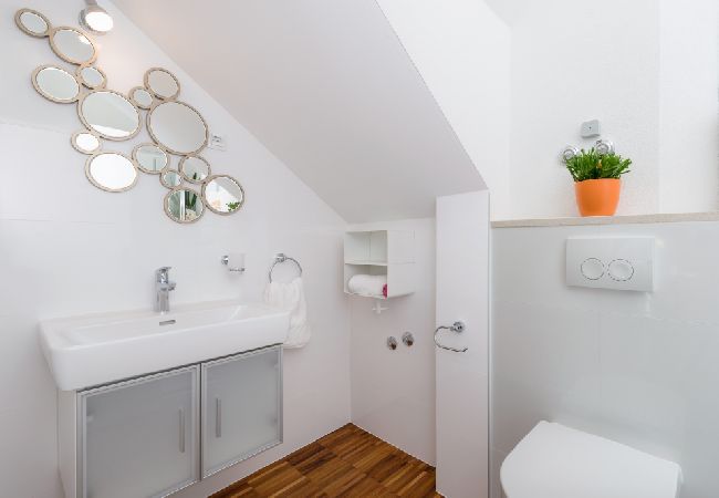 Casa a Murvica - Casa di vacanza in Murvica con vista mare, terrazzo, Climatizzazione, WIFI (3756-1) Casa a Murvica - Casa di vacanza in Murvica con vista mare, terrazzo, Climatizzazione, WIFI (3756-1)