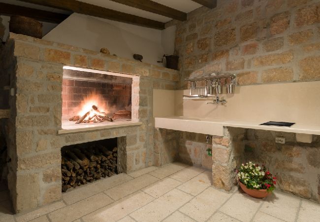 Casa a Murvica - Casa di vacanza in Murvica con vista mare, terrazzo, Climatizzazione, WIFI (3756-1) Casa a Murvica - Casa di vacanza in Murvica con vista mare, terrazzo, Climatizzazione, WIFI (3756-1)