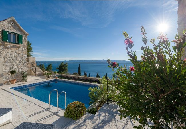 Casa a Murvica - Casa di vacanza in Murvica con vista mare, terrazzo, Climatizzazione, WIFI (3756-1) Casa a Murvica - Casa di vacanza in Murvica con vista mare, terrazzo, Climatizzazione, WIFI (3756-1)