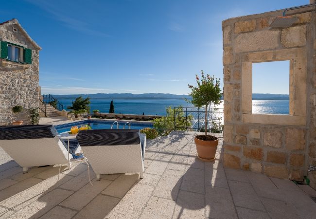 Casa a Murvica - Casa di vacanza in Murvica con vista mare, terrazzo, Climatizzazione, WIFI (3756-1) Casa a Murvica - Casa di vacanza in Murvica con vista mare, terrazzo, Climatizzazione, WIFI (3756-1)