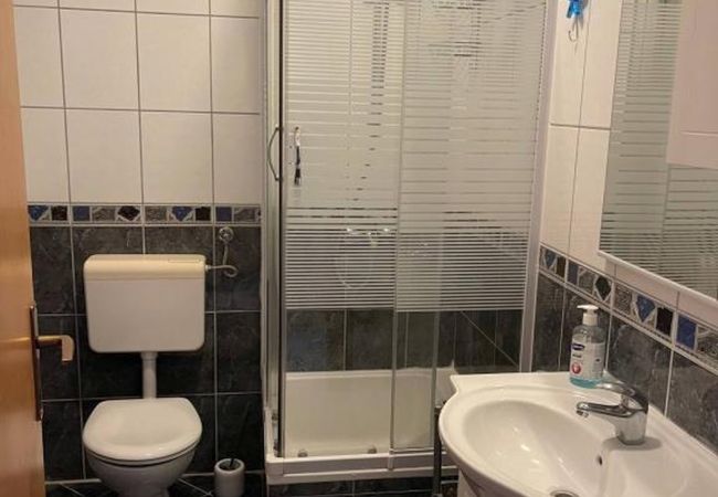 Appartamento a Podgora - Appartamento in Podgora con vista mare, terrazzo, Climatizzazione, WIFI (3812-4) Appartamento a Podgora - Appartamento in Podgora con vista mare, terrazzo, Climatizzazione, WIFI (3812-4)