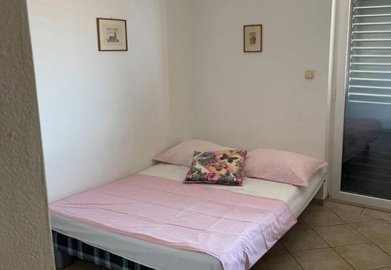 Appartamento a Podgora - Appartamento in Podgora con vista mare, terrazzo, Climatizzazione, WIFI (3812-4)