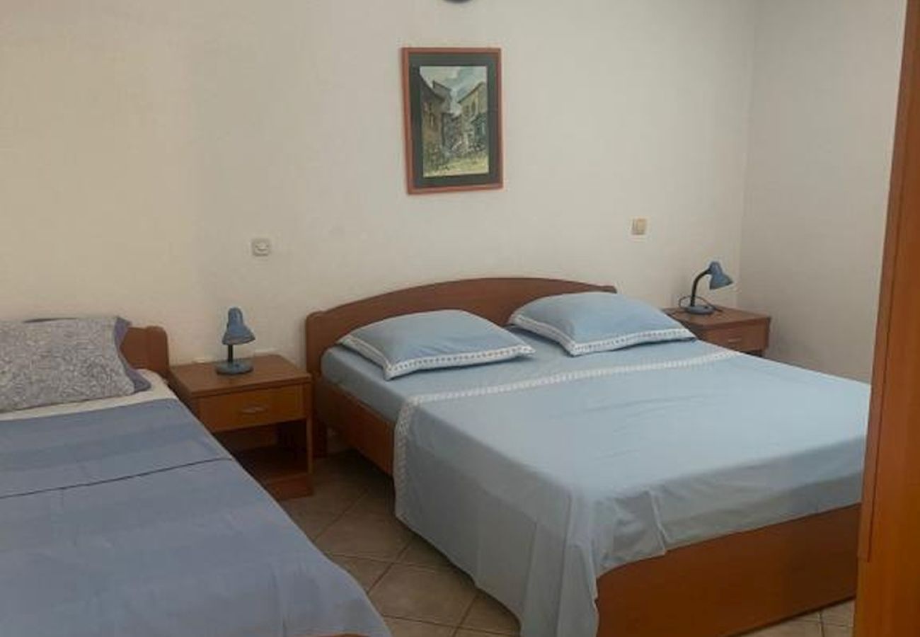 Appartamento a Podgora - Appartamento in Podgora con vista mare, terrazzo, Climatizzazione, WIFI (3812-6)