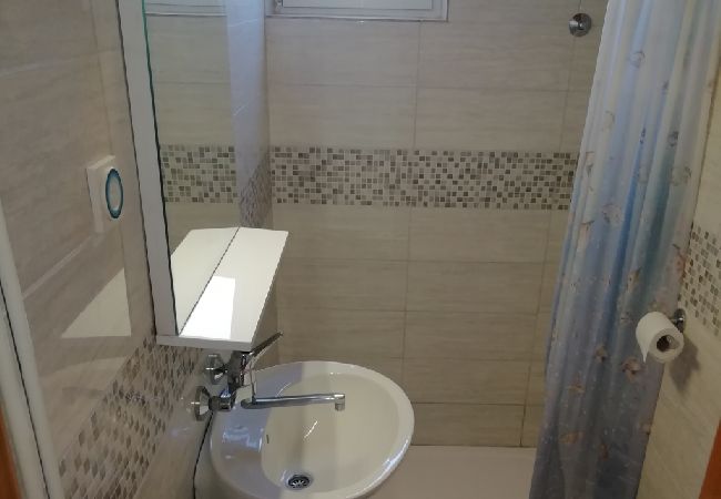 Appartamento a Šibenik-Brodarica - Appartamento in Brodarica con vista mare, terrazzo, Climatizzazione, WIFI (3814-1) Appartamento a Šibenik-Brodarica - Appartamento in Brodarica con vista mare, terrazzo, Climatizzazione, WIFI (3814-1)