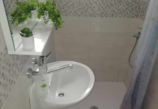 Appartamento a Šibenik-Brodarica - Appartamento in Brodarica con vista mare, terrazzo, Climatizzazione, WIFI (3814-1) Appartamento a Šibenik-Brodarica - Appartamento in Brodarica con vista mare, terrazzo, Climatizzazione, WIFI (3814-1)