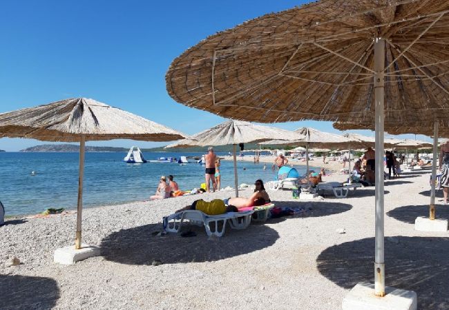 Appartamento a Šibenik-Brodarica - Appartamento in Brodarica con vista mare, terrazzo, Climatizzazione, WIFI (3814-1) Appartamento a Šibenik-Brodarica - Appartamento in Brodarica con vista mare, terrazzo, Climatizzazione, WIFI (3814-1)