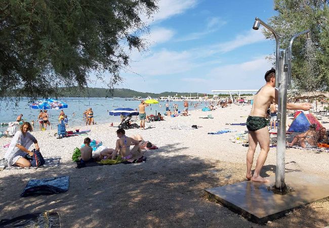 Appartamento a Šibenik-Brodarica - Appartamento in Brodarica con vista mare, terrazzo, Climatizzazione, WIFI (3814-1) Appartamento a Šibenik-Brodarica - Appartamento in Brodarica con vista mare, terrazzo, Climatizzazione, WIFI (3814-1)