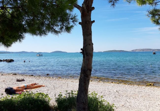 Appartamento a Šibenik-Brodarica - Appartamento in Brodarica con vista mare, balcone, Climatizzazione, WIFI (3814-2) Appartamento a Šibenik-Brodarica - Appartamento in Brodarica con vista mare, balcone, Climatizzazione, WIFI (3814-2)