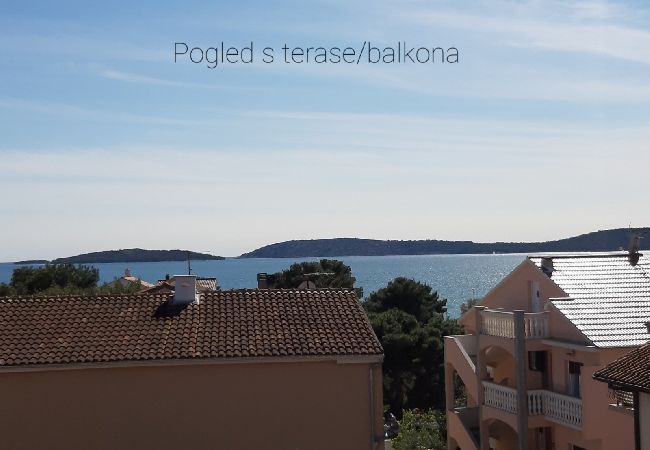 Appartamento a Šibenik-Brodarica - Appartamento in Brodarica con vista mare, balcone, Climatizzazione, WIFI (3814-2) Appartamento a Šibenik-Brodarica - Appartamento in Brodarica con vista mare, balcone, Climatizzazione, WIFI (3814-2)