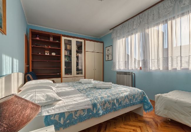 Appartamento a Štinjan - Appartamento in Stignano (Stinjan) con vista mare, balcone, Climatizzazione, WIFI (3326-3) Appartamento a Štinjan - Appartamento in Stignano (Stinjan) con vista mare, balcone, Climatizzazione, WIFI (3326-3)