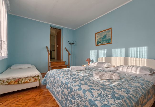 Appartamento a Štinjan - Appartamento in Stignano (Stinjan) con vista mare, balcone, Climatizzazione, WIFI (3326-3) Appartamento a Štinjan - Appartamento in Stignano (Stinjan) con vista mare, balcone, Climatizzazione, WIFI (3326-3)