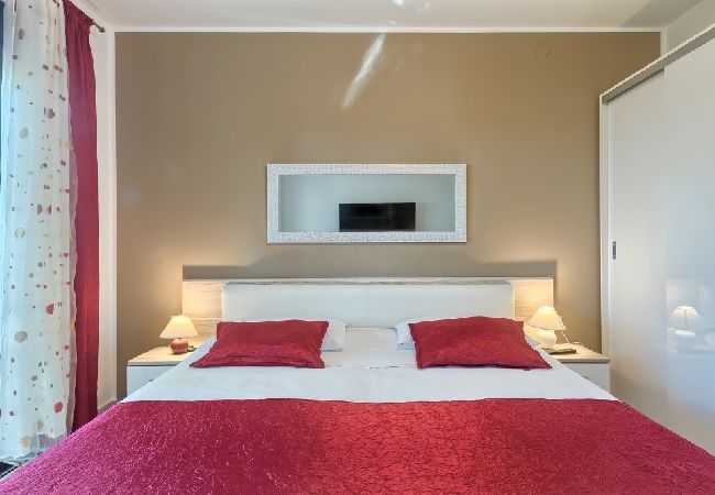 Appartamento a Štinjan - Appartamento in Stignano (Stinjan) con vista mare, Climatizzazione, WIFI, Lavatrice (3326-4) Appartamento a Štinjan - Appartamento in Stignano (Stinjan) con vista mare, Climatizzazione, WIFI, Lavatrice (3326-4)